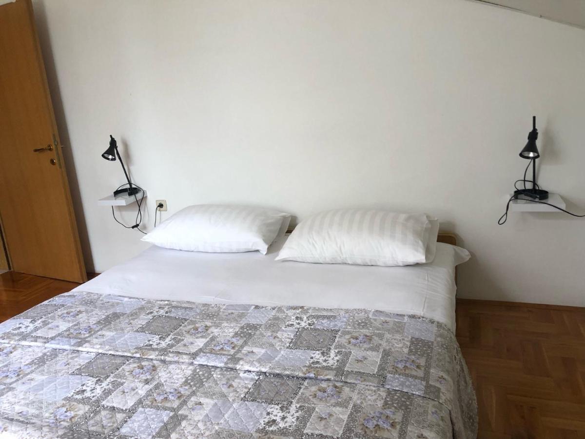 Apartment Bojana ノヴィ・ヴィノドロスキー エクステリア 写真